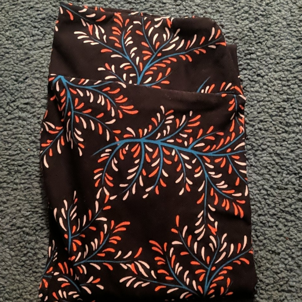 OS Lularoe leggings